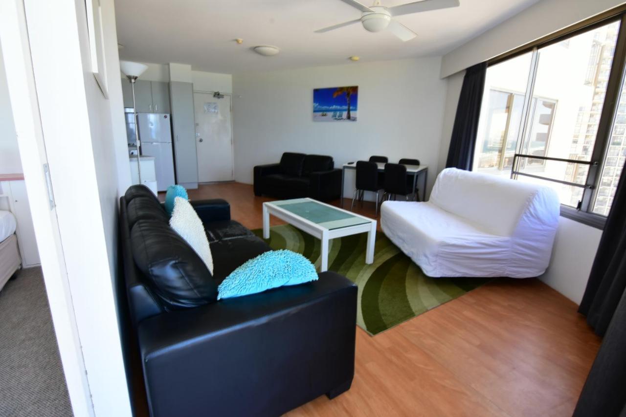 Apartment Surfers Holiday *