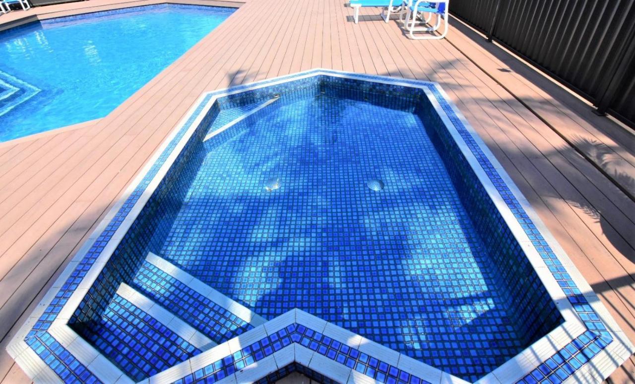 Surfers Holiday Apartment